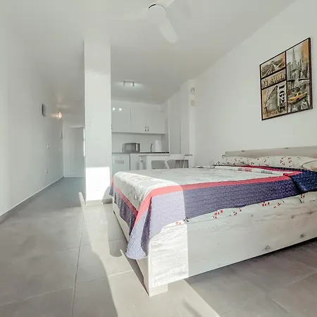 Victoria Beachfront Studio, Perfect Location In Américas Appartement *